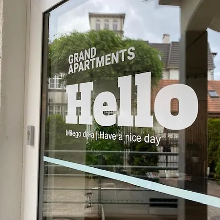 Victoria By Grand アパート *