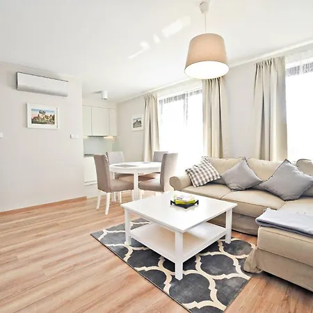 Victoria By Grand アパート